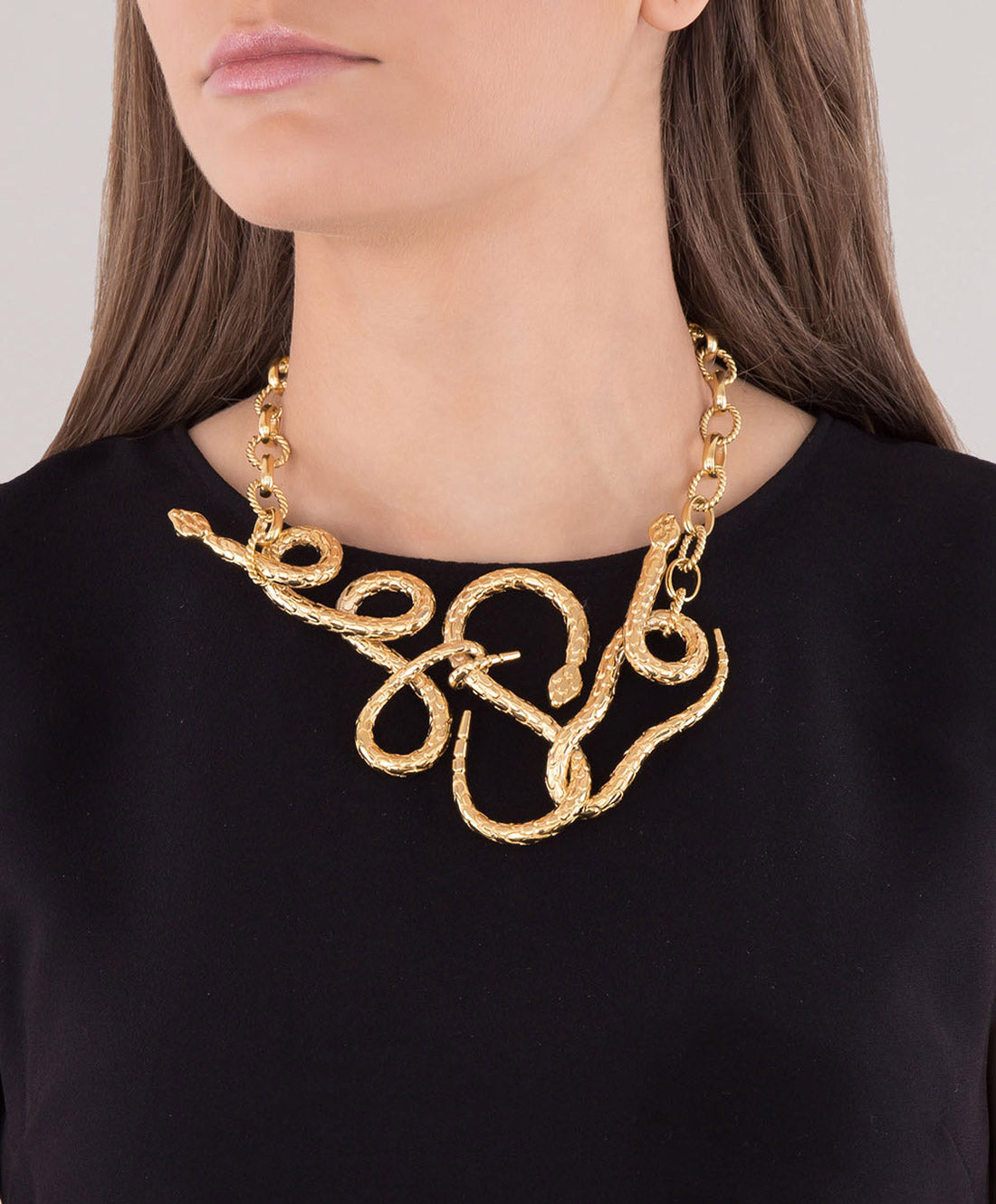 Poison gold-plated hammered snake necklace