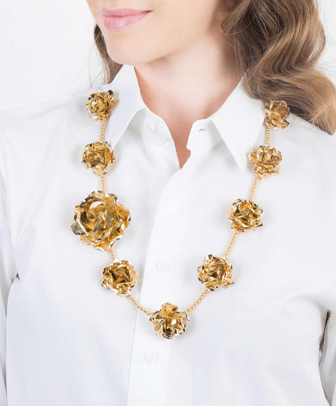 Eden gold-plated roses necklace
