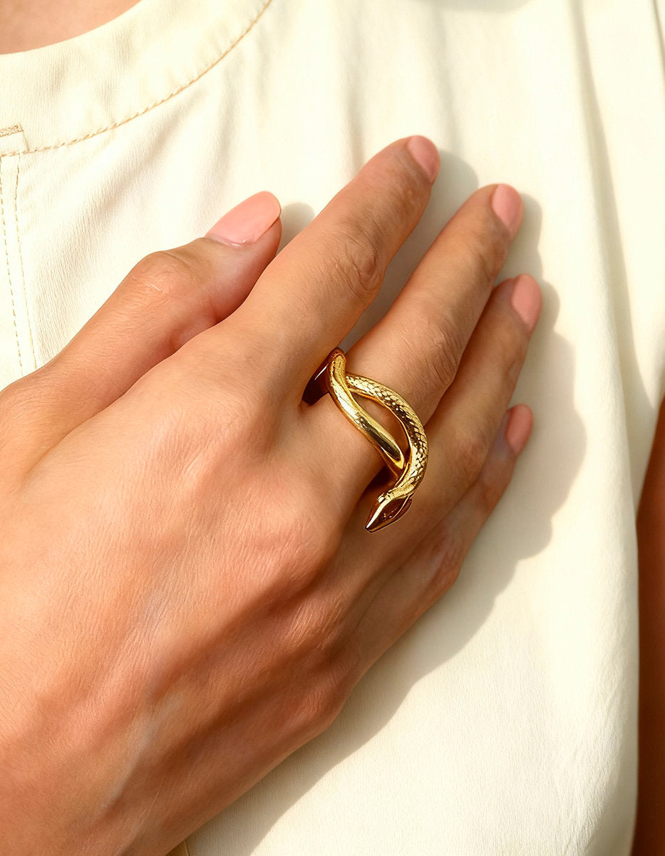 Poison gold-plated snake ring