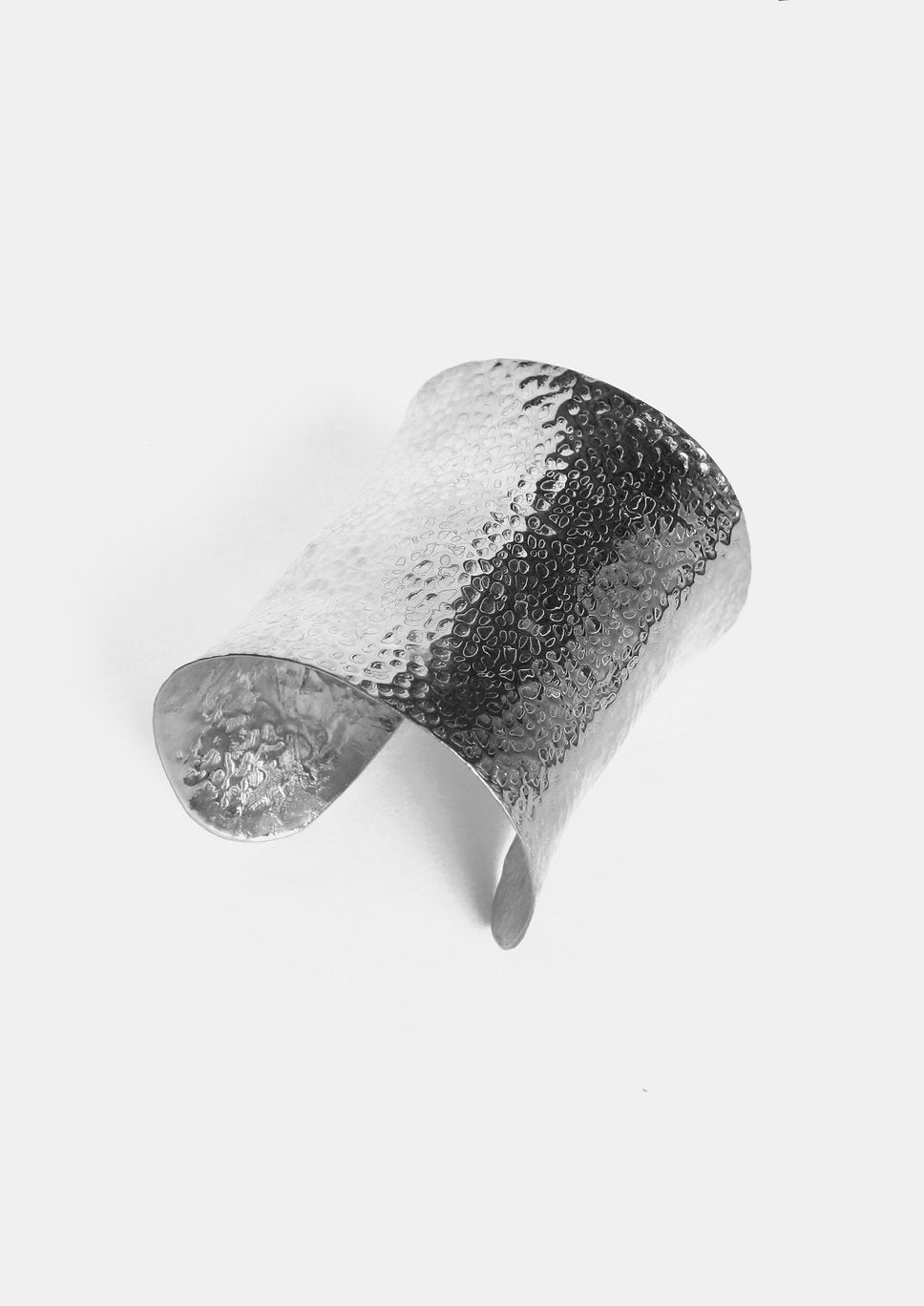 Calcuta gold-plated hammered bracelet