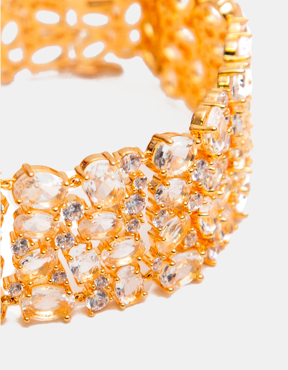 Luxury Color 22k gold-plated with white topazes bracelet