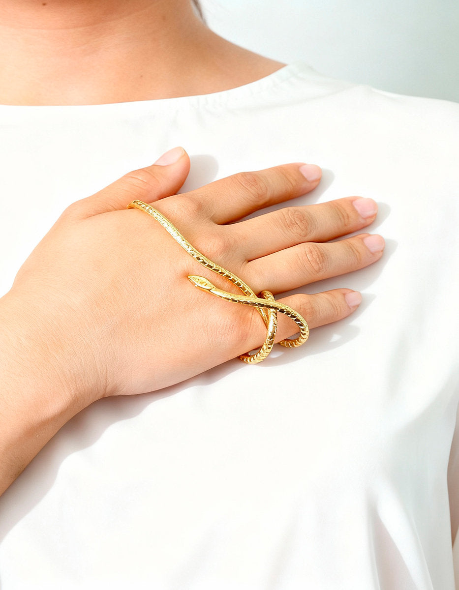 Poison gold-plated snake ring