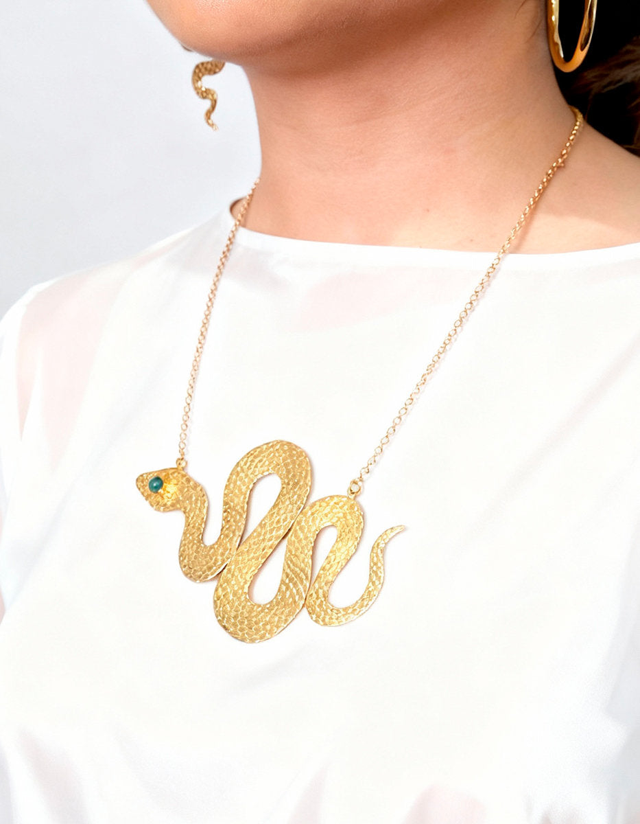 Poison gold-plated snake necklace