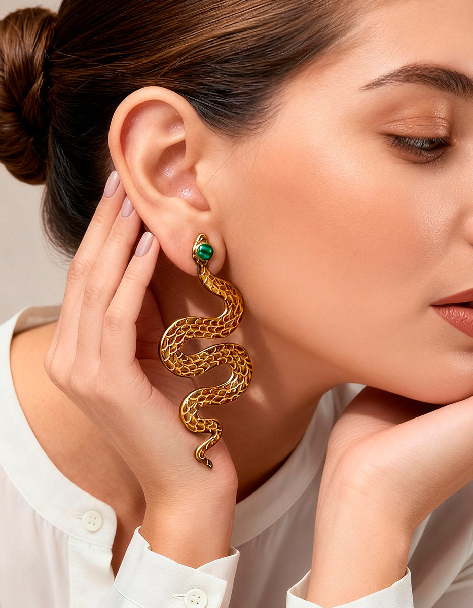 Poison gold-plated hammered snake earrings