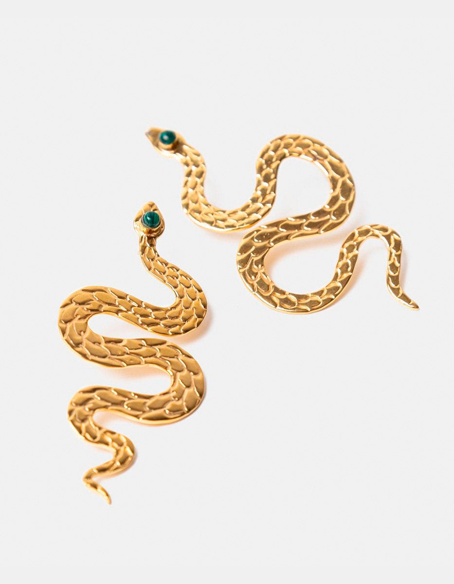 Poison gold-plated hammered snake earrings