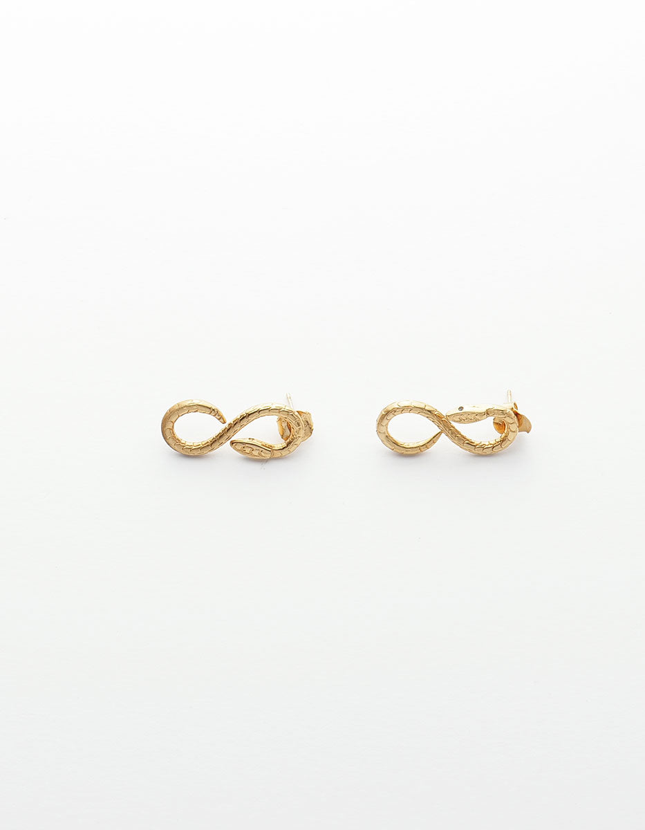 Poison gold-plated hammered snake earrings